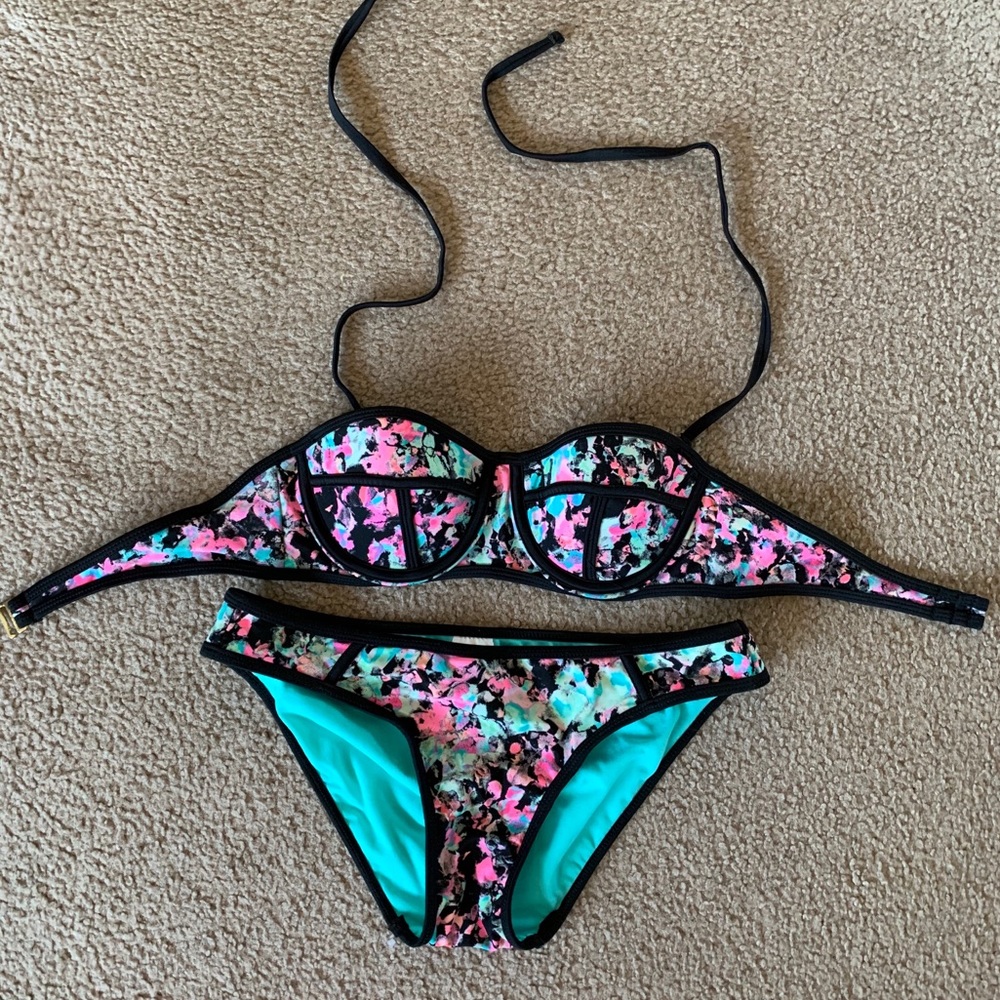 Gorgeous Xhilaration Bikini Set Size Medium